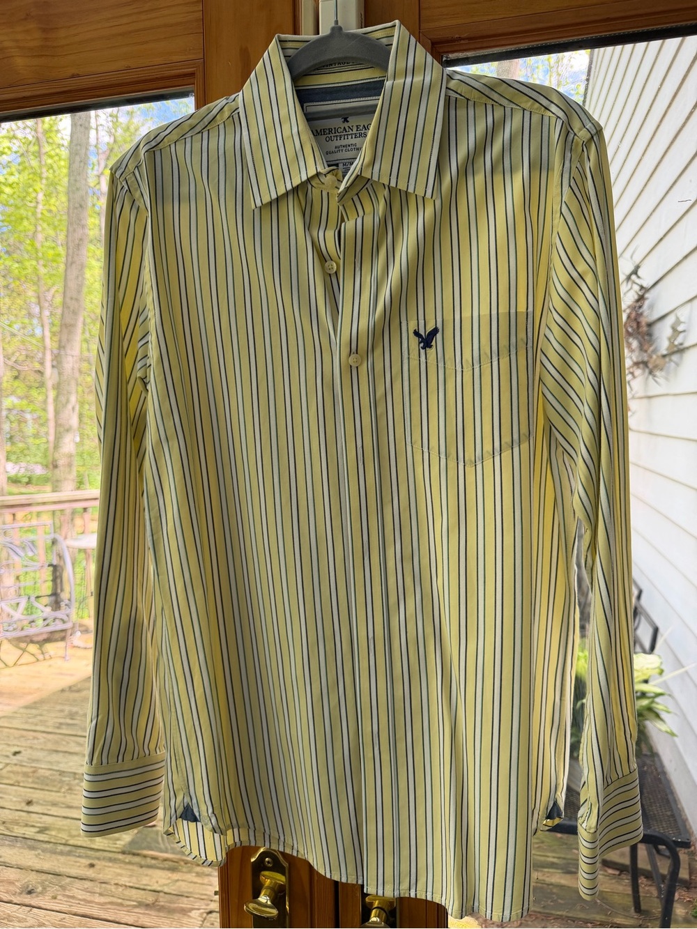 American Eagle Outfitters Sz M button down